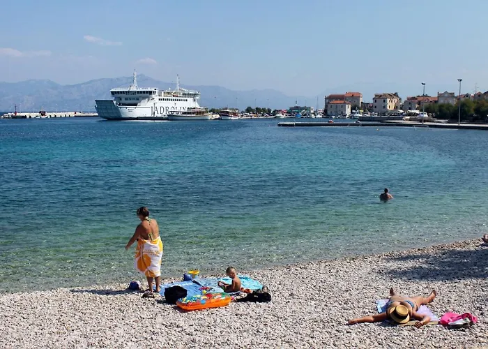 Apartment With Parking Space Supetar, Brac - 12489 Supetar