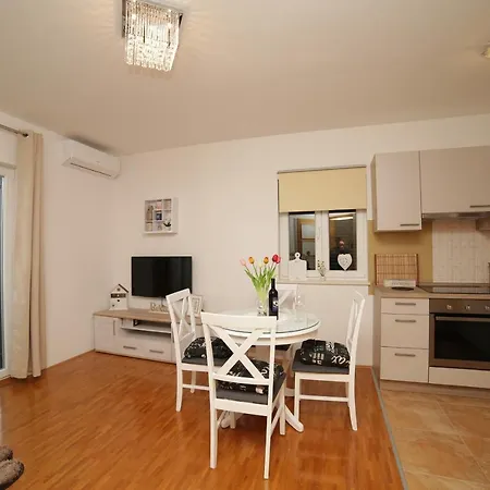 With Parking Space Supetar, Brac - 12489 苏佩塔尔
